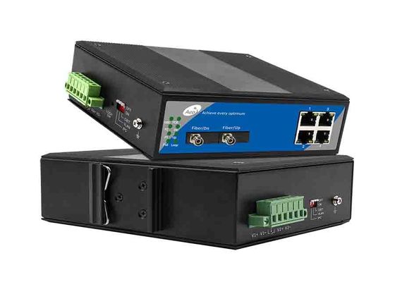 De industriële Draperende Ethernet-Havens van de Vezelschakelaar 10/100Mbps 4 Ethernet en 2 Optische Havens