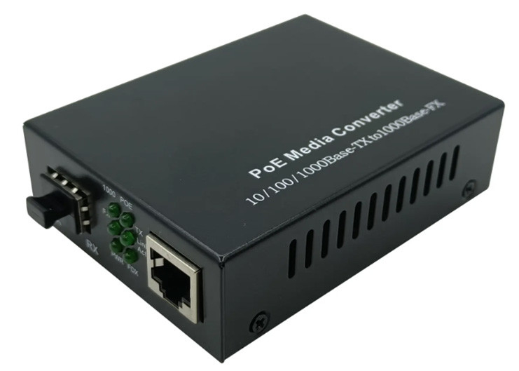 10/100/1000Mbps de Vezelmedia van SFP POE Convertor met 1 PoE Haven en 1 SFP-Groef