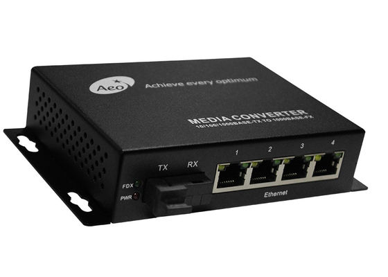 4-poorts POE Ethernet-mediaconverter met 1 SC- en 4 POE-poorten